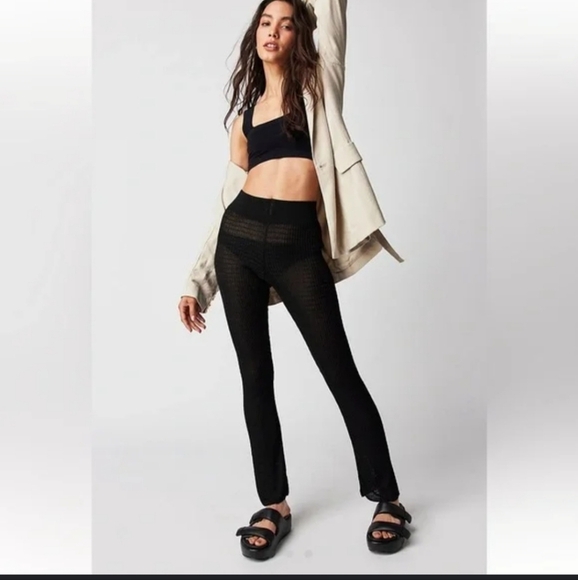 NWT Free People Rosella Swit  Slim Flair Pants Black - Picture 1 of 8